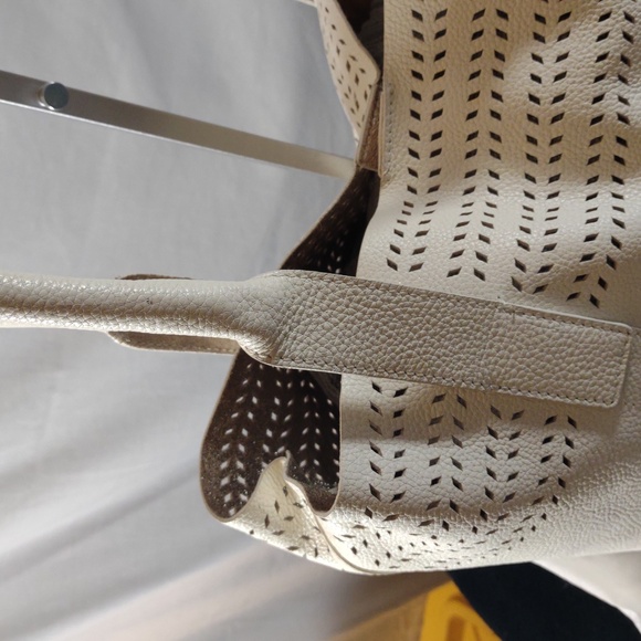 Calvin Klein Ivory Tote w/Tassel & Perforated Design - Picture 8 of 16